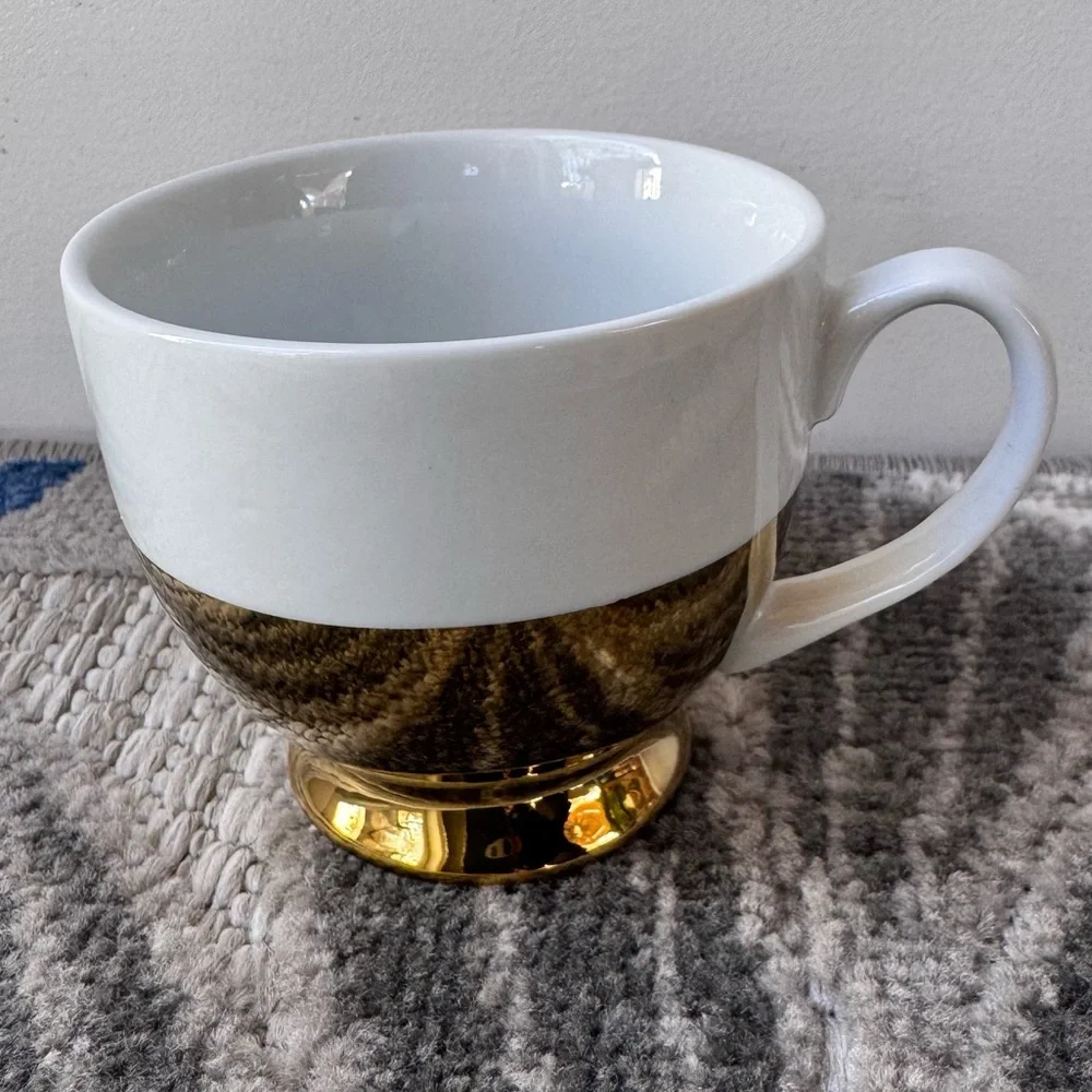 Vintage Williams-Sonoma Metallic Chic Gold Teacup -‎ Discontinued